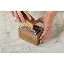 Circa Wood Grater - Debs on 5th