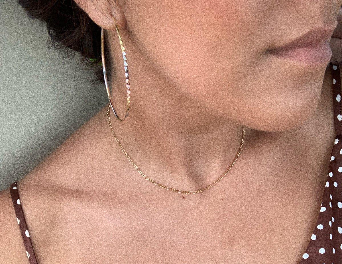 Like a Lady Choker - Debs on 5th