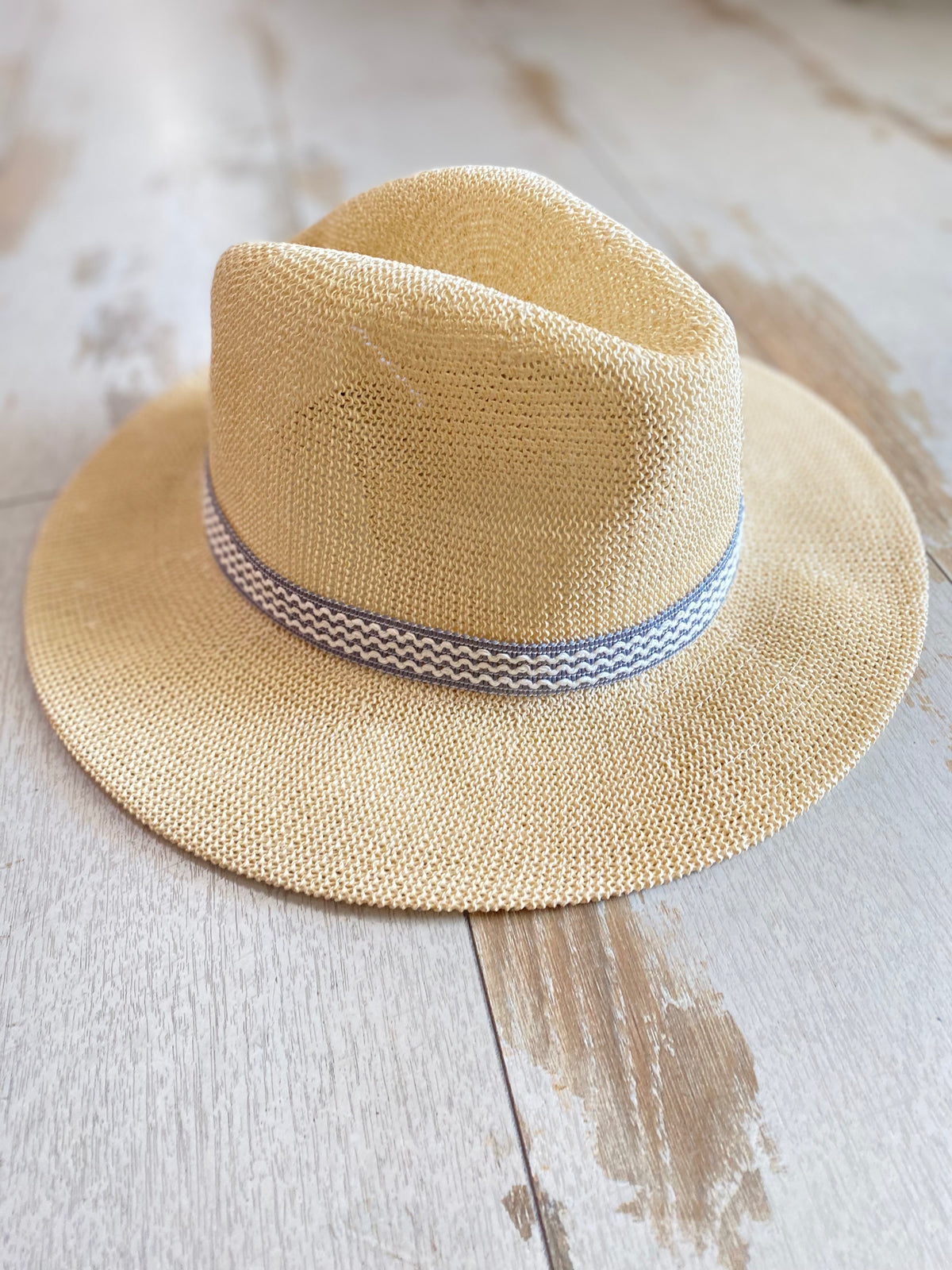 Summer Breeze Natural Hat - Debs on 5th