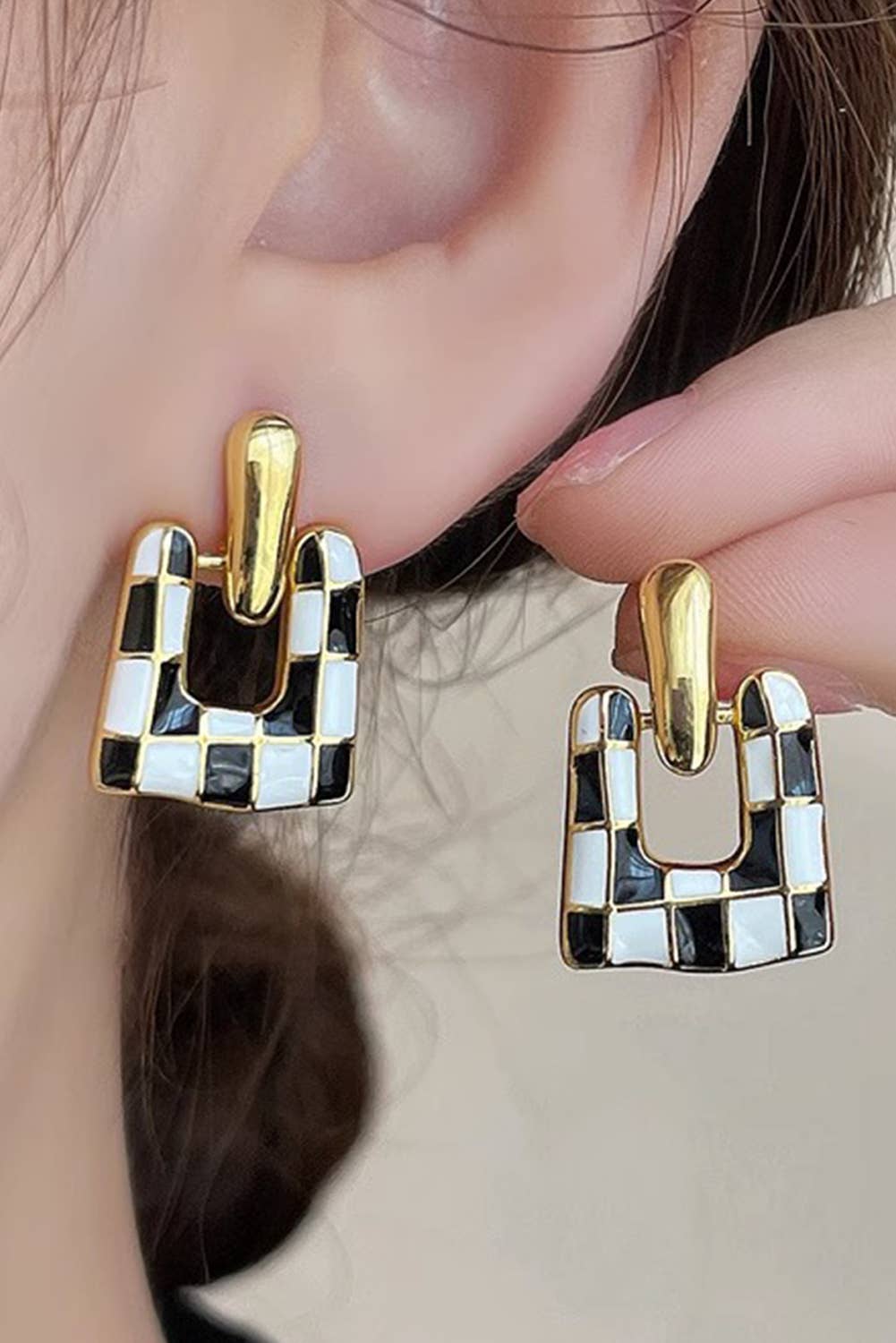 Checkered Pattern Dangle Earrings