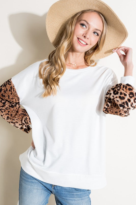 ANIMAL MIXED VOLUME SLEEVE TOP