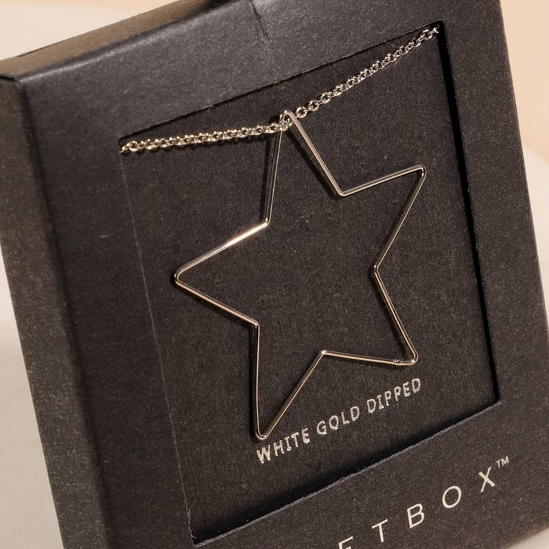 Short Necklace with Star Pendant - Debs on 5th