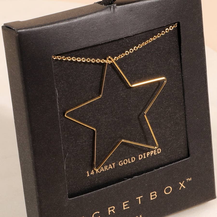 Short Necklace with Star Pendant