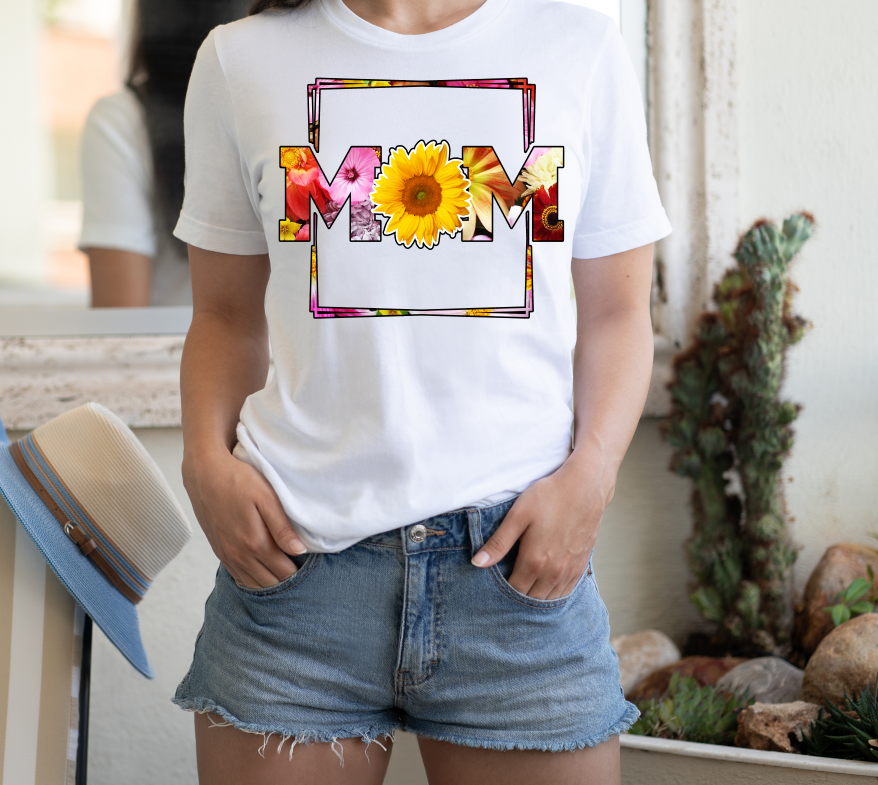 Mom Outline Graphic Tee